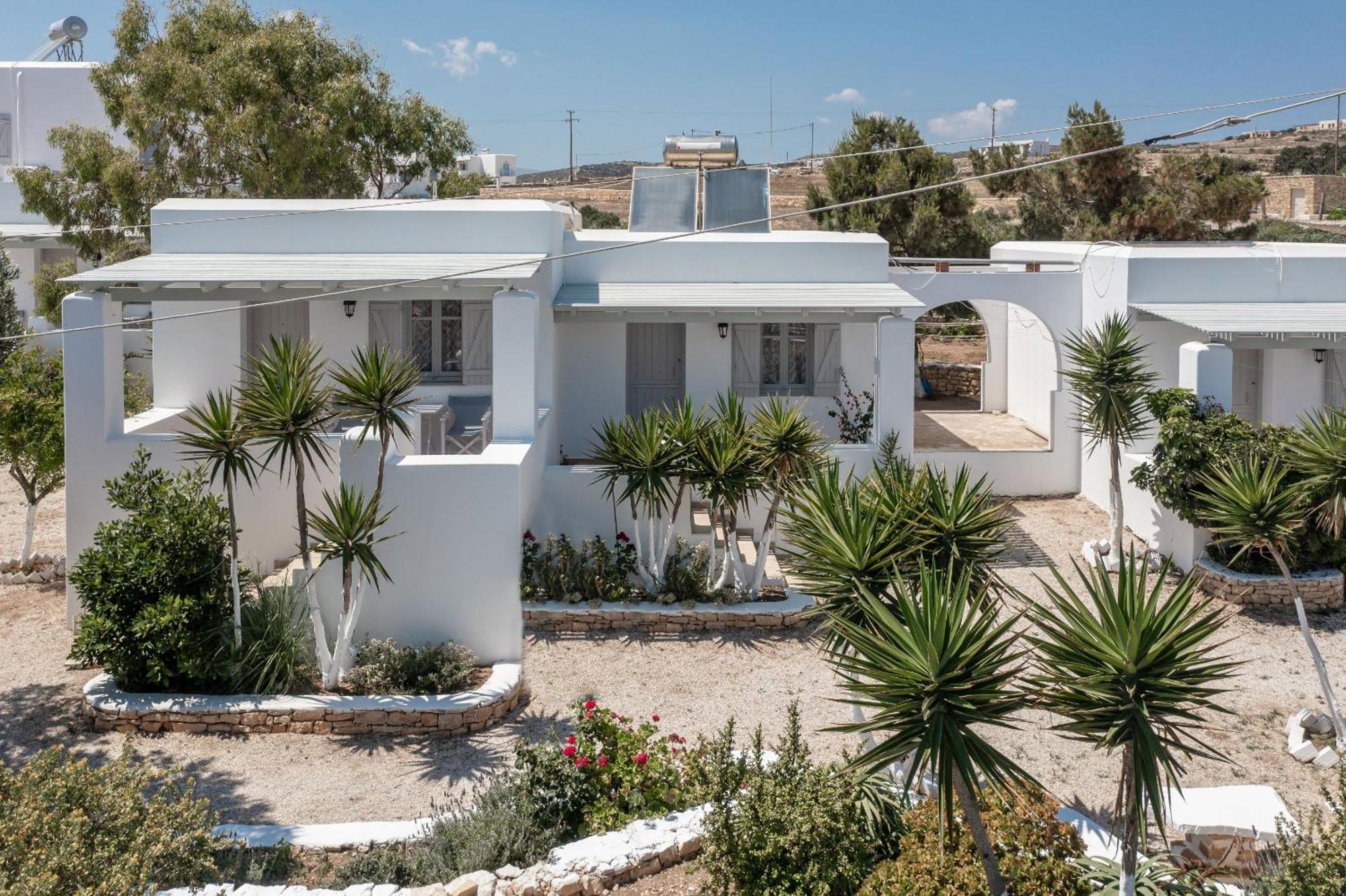 Michalios Luxury Apartments Koufonisia Exterior photo